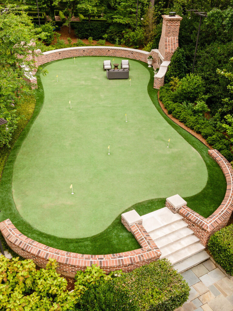 Backyard putting green and outdoor space for family and friendss