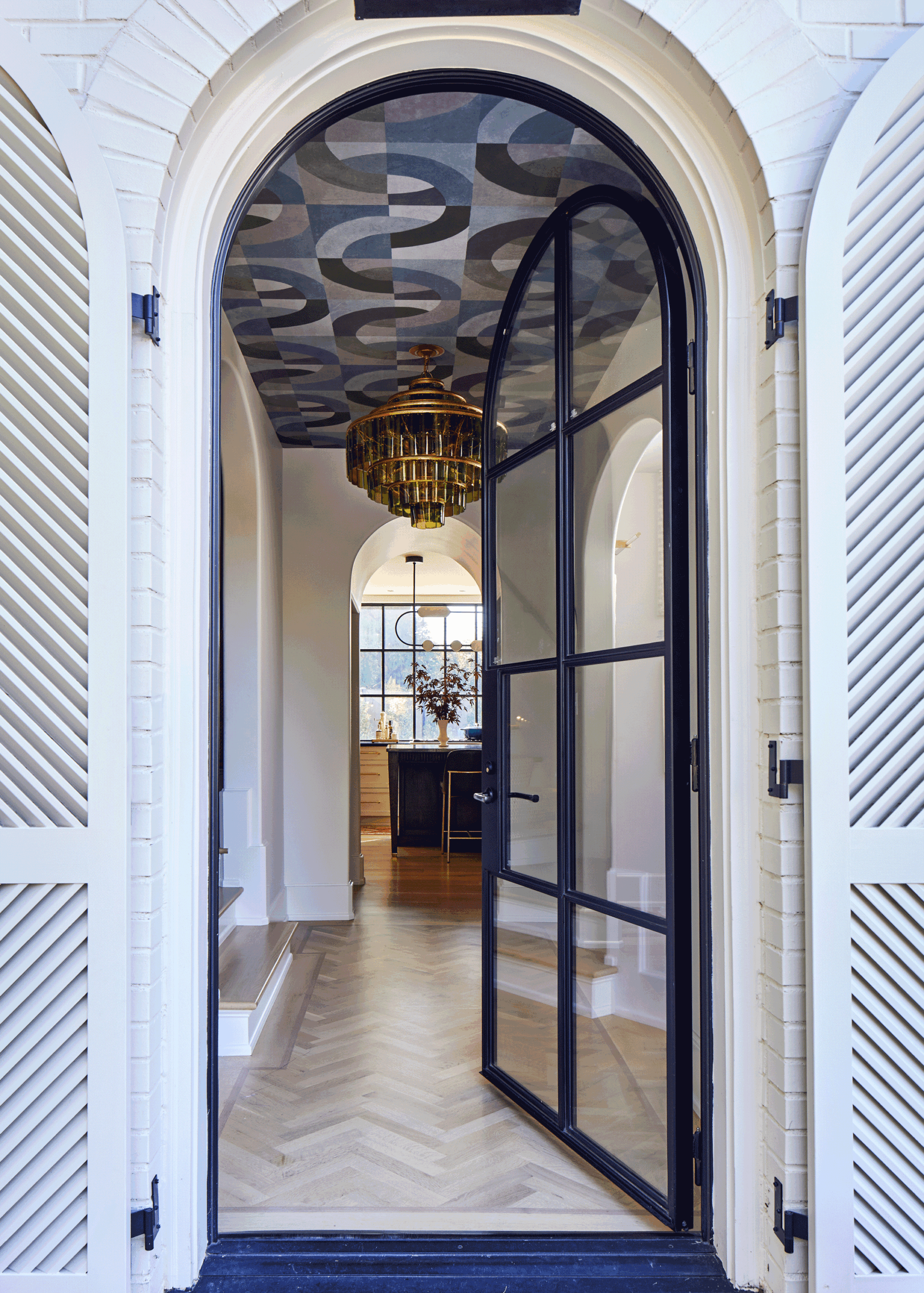 Marianne Strong home entryway
